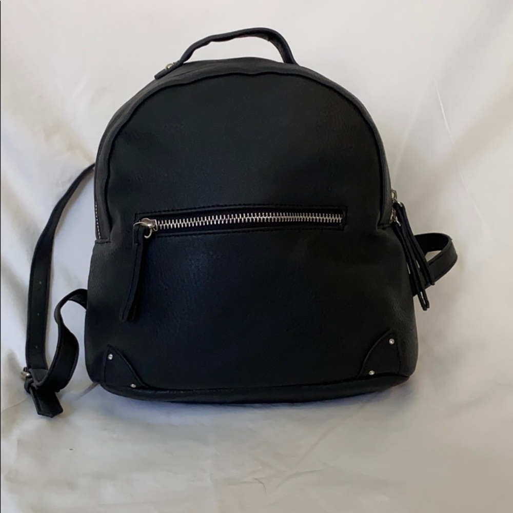 Me.n.u black backpack